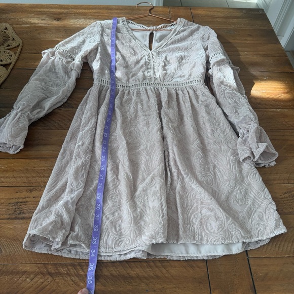 Willow & Clay Embroidered Beige Dress size small - Picture 6 of 6